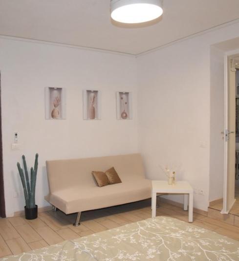 Vicolo 17 Apartment *